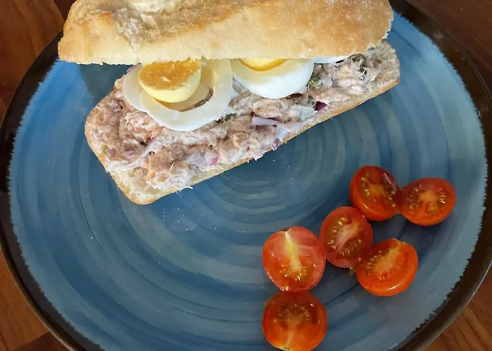Alojamento de Acomodação e Pequeno-almoço Sol Y Monte 4*