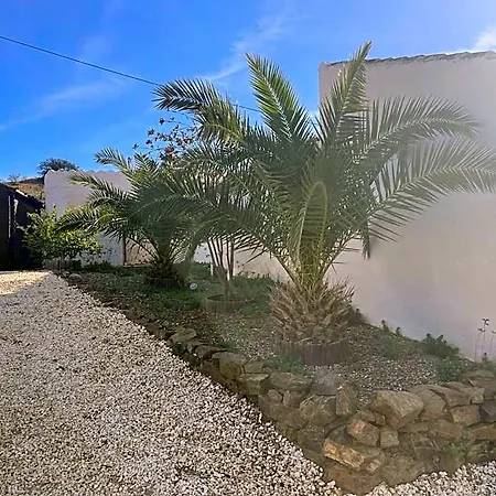 Sol Y Monte Bed and Breakfast 3*